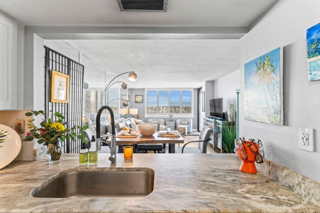 55404 377329 RUdQewmAR2kLJV0cU9HfrOJK8R323vXHd7BwKiGcrZA 67ec511c81300.jpg