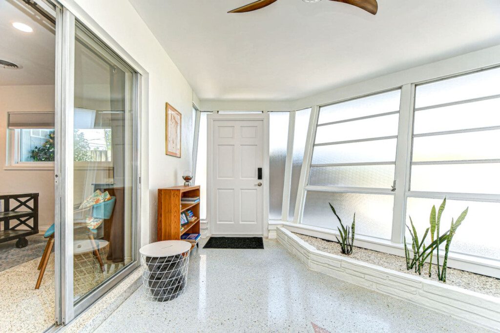 55404 484813 E4xarJJRcsbL2dWe6d5 1Pf Qm lwLSu9JLNJcmJfE 698641d9cc45b.jpg